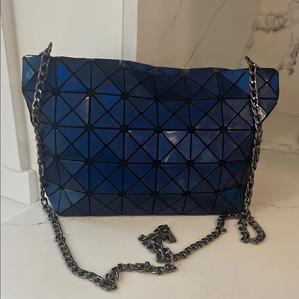 Issey miyake Bao Bao geometric  Blue Chain Shoulder Bag Classic chain zipper